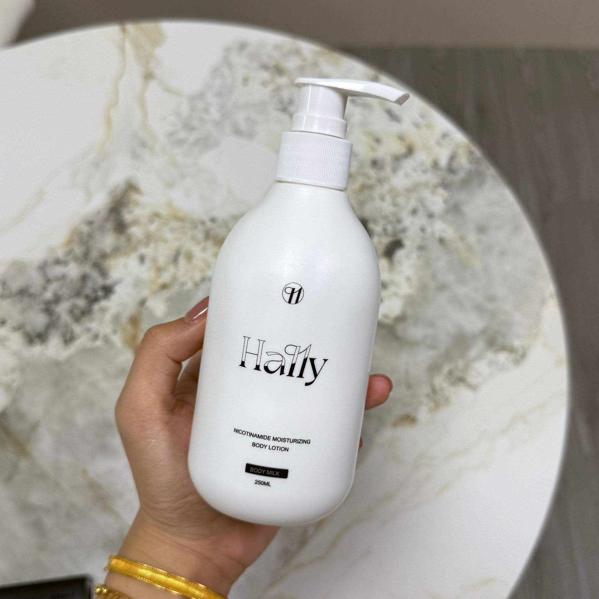 Hally Nicotinamide Body Lotion for Soft, Smooth & Glowing Skin